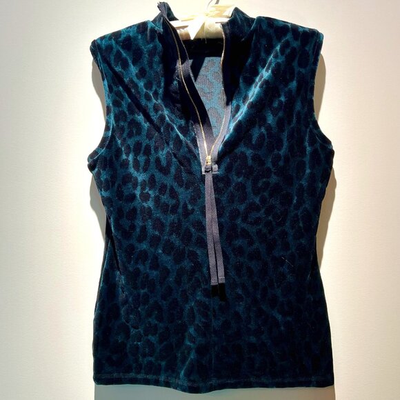 Odeeh Leopard Pattern Green with Black Spots Velvety Soft Sleeveless Top Size 40 - Picture 1 of 7